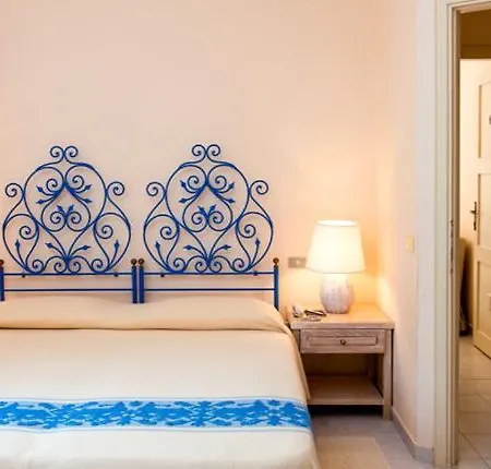 Hotel Is Morus Relais à Santa Margherita di Pula Chambre photo