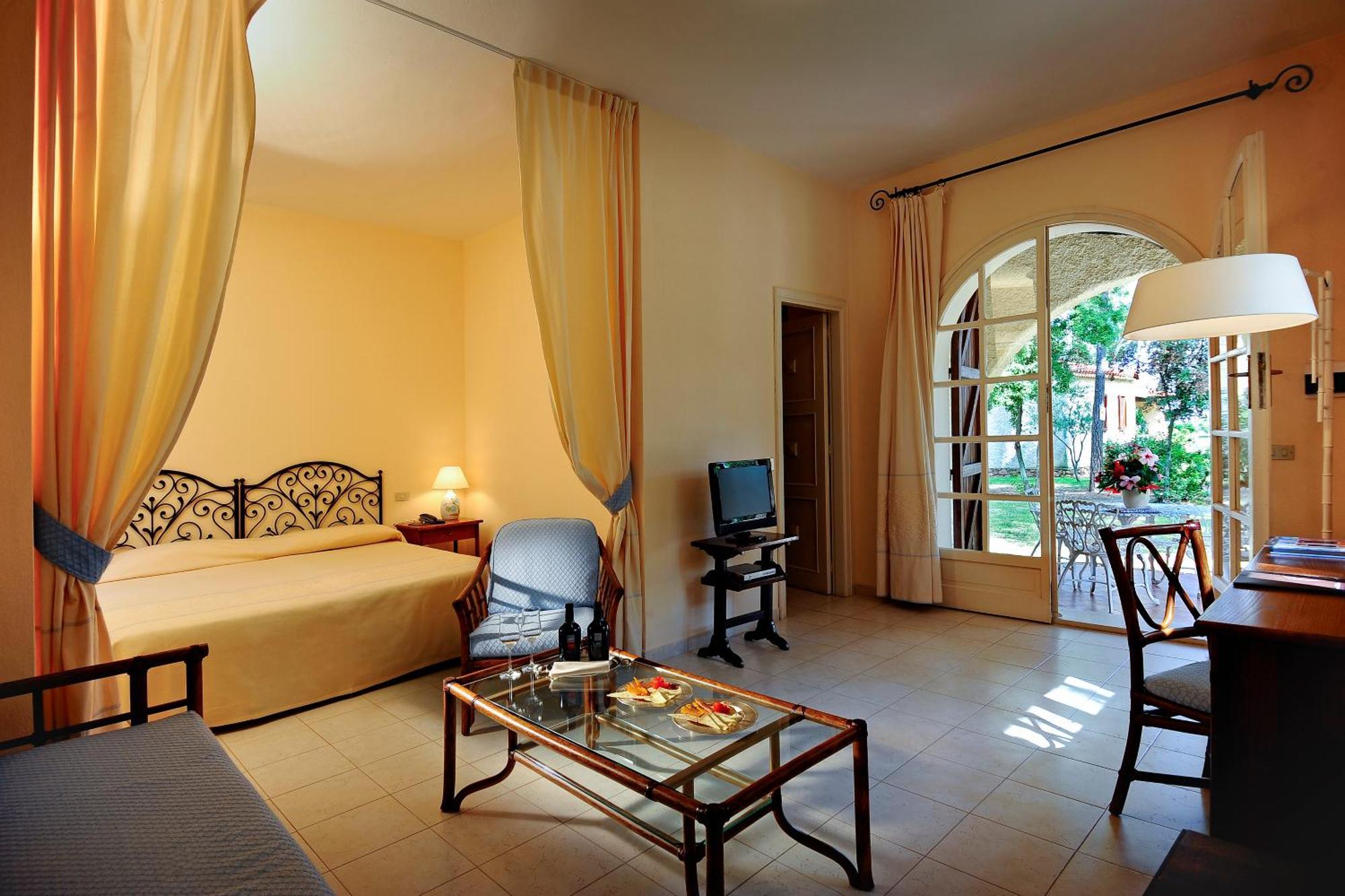 Luna Sardinia Hotel