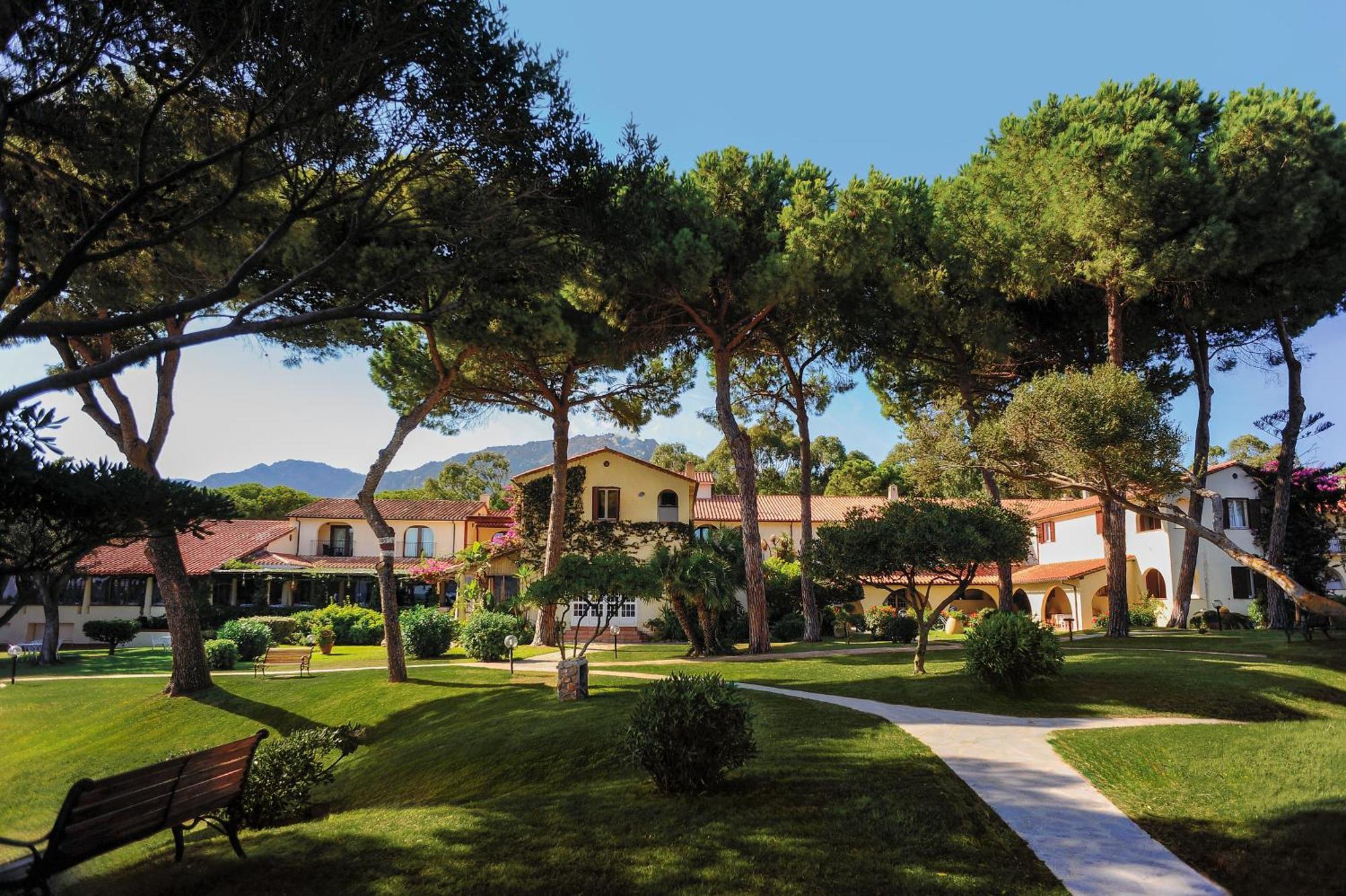 Luna Sardinia 4*
