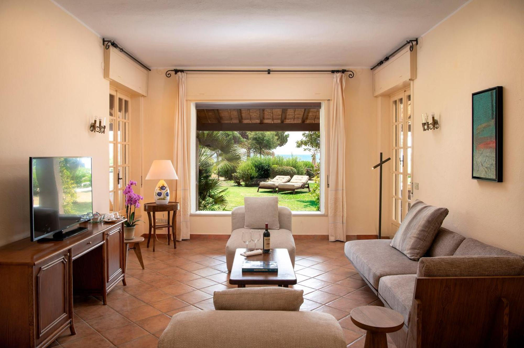 Luna Sardinia Hotel